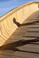 Passerelle du festival de la culture Evento : ombres et lumières