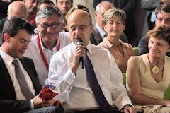 Bordeaux fête le vin 2012 : Manuel Valls découvre le PASS Dégustation.