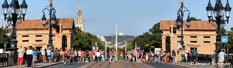 2022 - FAB retour pour 24 heures des octrois sur le pont de pierre | Photo Bernard Tocheport