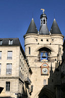 Bain de lumière pour la Grosse Cloche de Bordeaux - photo 33-bordeaux.com
