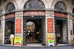Galerie Bordelaise angle rue Sainte Catherine -  photo 33-bordeaux.com