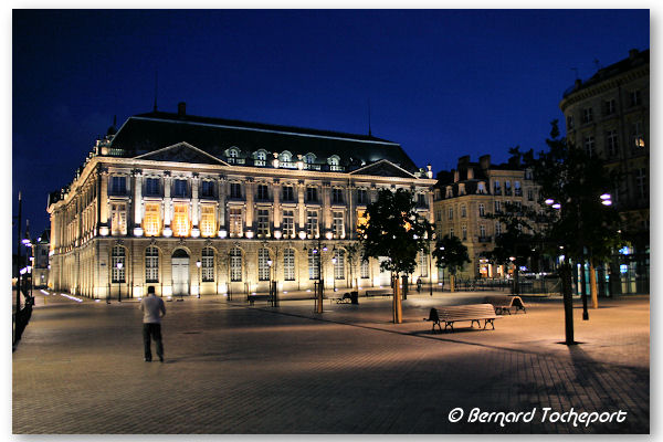 Bordeaux façades éclairées de la Bourse place Jean Jaurès | Photo Bernard Tocheport