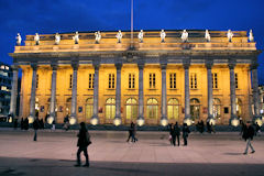 Bordeaux éclairage du Grand Théâtre à la tombée du jour | Photo Bernard Tocheport