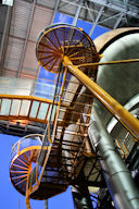 Bordeaux l'escalier du Tribunal de Grande Instance à l'heure bleue | Photo Bernard Tocheport