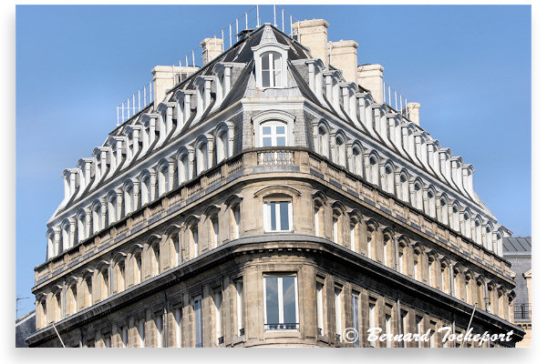 Allées de Tourny : angle de l'ancien Hôtel Gobineau qui abrite le CIVB 33-bordeaux.com