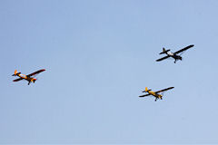 3 Piper Cub SAMU et POLICE en vol | Photo 33-bordeaux.com 