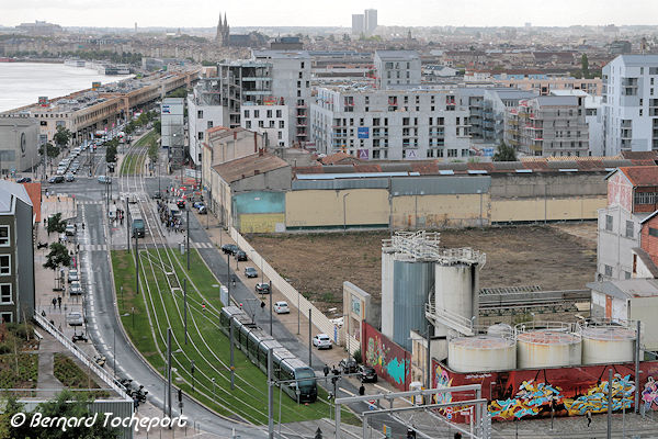 Vue de Bacalan depuis le belvédère la Cité du Vin | Photo  33-bordeaux.com