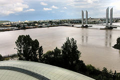Pont Chaban Delmas vu depuis le belvédère de la Cité du Vin | Photo 33-bordeaux.com