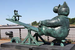 Balançoire - statue du chat de Philippe Geluck à Bordeaux | Photo Bernard Tocheport