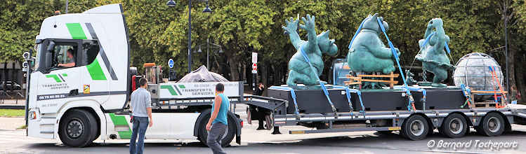 Départ de Bordeaux des statues du Chat de Philippe Geluck | Photo Bernard Tocheport