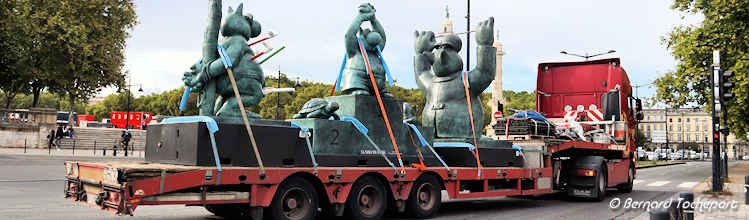 Les statues du Chat de Philippe Geluck quittent Bordeaux | Photo Bernard Tocheport