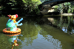 Cow Parade Bordeaux : Vache à l'eau, Jardin Public