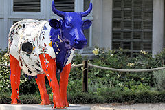 Cow Parade Bordeaux : vache Cownexions, hall Gare Saint Jean