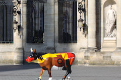 Cow Parade de Bordeaux : la vache engagée place Pey Berland