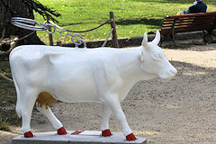 Cow Parade de Bordeaux : vache Grand Cru Bordelait, Jardin Public