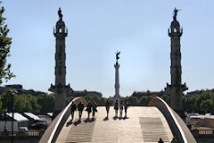 Promenade sur le pont Evento | 33-bordeaux.com