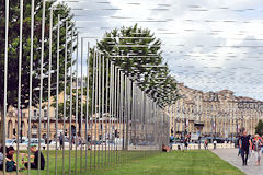 Installation monumentale de Zilvinas Kempinas | Photo Bernard Tocheport