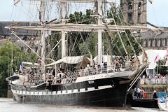 Le Belem depuis la Garonne à Bordeaux Fête du fleuve 2015  | 33-bordeaux.com