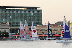 Arrivée à Bordeaux des premiers concurrents de la Solitaire| Photo Bernard Tocheport