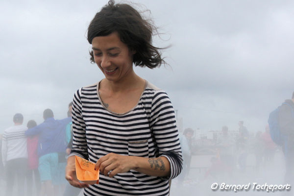 Artiste Alice Viale sur le miroir magique | Photo 33-bordeaux.com