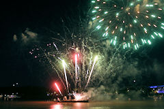 Feu d'artifice Bordeaux Fête du fleuve 2017 | Photo Bernard Tocheport