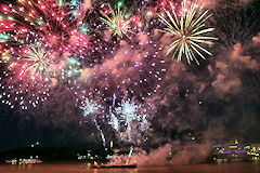 Feu d'artifice Bordeaux Fête du fleuve 2017 | Photo Bernard Tocheport