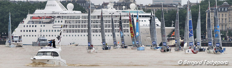 Départ du prologue Solitaire du Figaro de Bordeaux à Pauillac