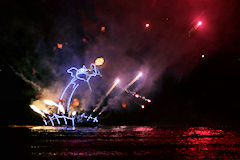 Bordeaux les Feux du Dragon spectacle pyrotechnique Groupe F | Photo Bernard Tocheport