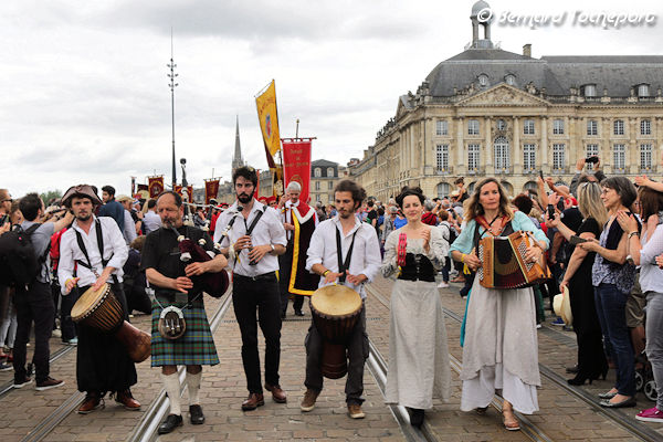 Bordeaux Pao Bran en ouverture de la parade des équipages | Photo Bernard Tocheport