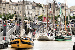 Bordeaux les marins du Morgenster en action sur les mâts| Photo Bernard Tocheport