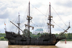 El Galeon 3 mâts Espagnol arrivant à Bordeaux | Photo Bernard Tocheport