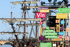 Voilier El Galeon au coeur de Bordeaux Fête le Vin 2023 | Photo Bernard Tocheport