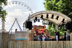 Scène Platanes de Bordeaux Fête le Vin 2023 | Photo Bernard Tocheport