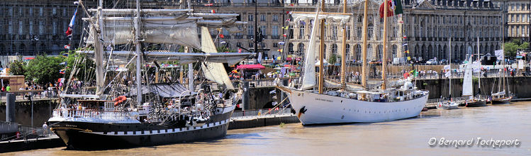 Voiliers Belem, Santa Maria Manuela et Pen Duick à la Fête du Vin | Photo Bernard Tocheport