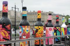 Bordeaux fête le vin 2012 : exposition les Bordelaises XXL