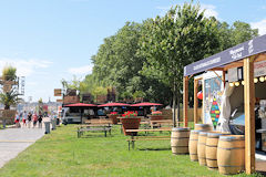 Stands à Bordeaux  Fête le Vin 2016 | Photo 33-bordeaux.com