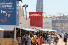 Pavillons de dégustation à Bordeaux Fête le Vin 2016 | Photo 33-bordeaux.com