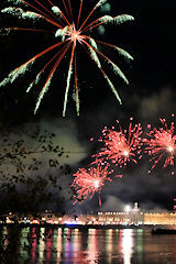 Bordeaux feu d'artifice vu depuis la rive droite | photo Bernard Tocheport