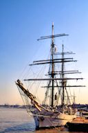 Coucher de soleil sur le Tovarich à Bordeaux en 1990 lors de la Cutty Sark | Photo Bernard Tocheport