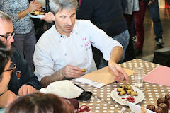 Dégustation du jury lors du Cannelénium à Bordeaux SO Good 2018 | Photo Bernard Tocheport