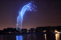 Bordeaux Fête le Vin spectacle de drones sur la Garonne | photo Bernard Tocheport