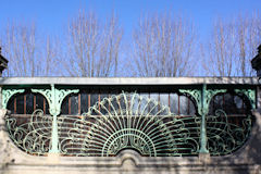 Ferronnerie style Art Nouveau place Amédée Larrieu à Bordeaux | Photo Bernard Tocheport