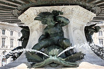 Personnages premier niveau de la fontaine des 3 Grâces | Photo 33-bordeaux.com