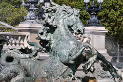 Cheval à queue de reptile fontaine des Girondins de Bordeaux | Photo Bernard Tocheport