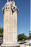 Gros plan sur la fontaine de la grave -  photo 33-bordeaux.com