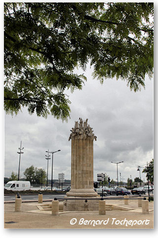 Fontaine de la Grave sur la promenade des Salinières à Bordeaux | Photo Bernard Tocheport