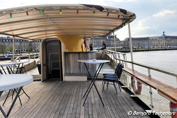 Bordeaux pont terrasse du bateau de croisières Marco Polo | Photo Bernard Tocheport
