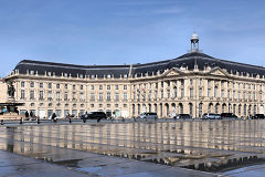 Bordeaux croisières Marco Polo façade du palais de la Bourse et miroir d'eau | Photo Bernard Tocheport