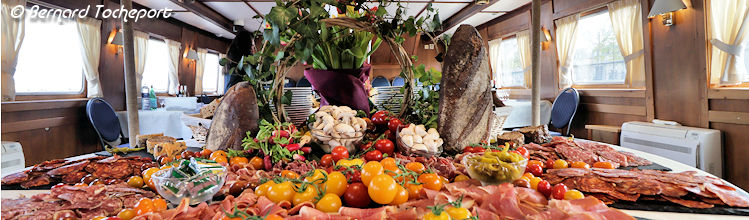 Croisières Marco Polo buffet Basque | Photo Bernard Tocheport