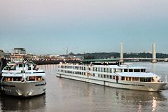 Bateaux Croisieurope au ponton -  photo 33-bordeaux.com